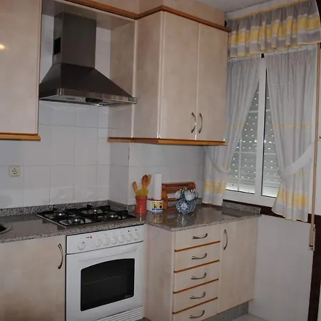 - 2 Bedrooms - 07818 Appartement *